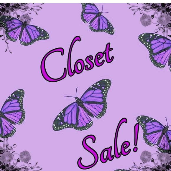 C's Closet - Picture 1 of 4